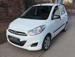 Weiß Gebraucht 2012 Hyundai i10 Kleinwagen | 2.950 € (Fairer Preis)