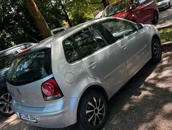 Silber Gebraucht 2009 VW Polo Kombi | 2.000 €