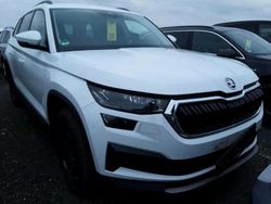 Weiß Gebraucht 2022 Skoda Kodiaq Tour SUV | 29.970 € (Etwas zu teuer)