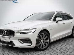 Weiß Gebraucht 2022 Volvo V60 Core Kombi | 25.890 € (Superpreis)