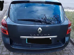 Grau Gebraucht 2010 Renault Laguna GrandTour Dynamique Kombi | 2.000 € (Fairer Preis)