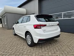 Candyweiß candyweiß Neu 2025 Skoda Fabia Selection Limousine | 22.030 € (Fairer Preis)