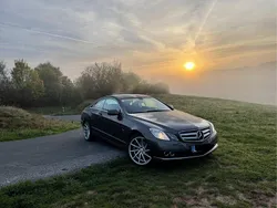 Grau Gebraucht 2009 Mercedes E350 Coupé | 13.499 € (Etwas zu teuer)
