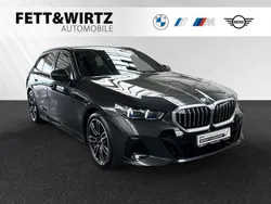 Sophistograu brillanteffekt metallic Gebraucht 2024 BMW 520 M Sport Kombi | 53.700 € (Guter Preis)