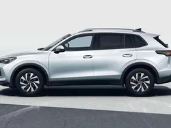 Oyster silver metallic Neu 2025 VW Tiguan SUV | 38.671 € (Superpreis)