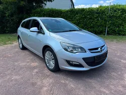 Silber Gebraucht 2015 Opel Astra Eco Kombi | 5.190 € (Fairer Preis)