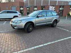 Grau Gebraucht 2006 Subaru Outback SUV | 5.950 € (Fairer Preis)