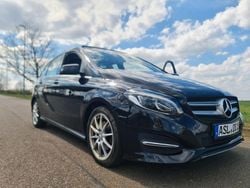 Schwarz Gebraucht 2015 Mercedes B200 Van / Kleinbus | 9.298 € (Guter Preis)