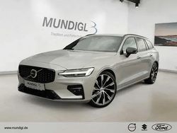(350) silver dawn / metallic Gebraucht 2022 Volvo V60 Plus Kombi | 40.900 € (Etwas zu teuer)