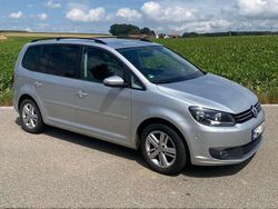 Silber Gebraucht 2013 VW Touran Life Van / Kleinbus | 8.900 € (Fairer Preis)