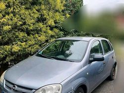 Grau Gebraucht 2003 Opel Corsa Kleinwagen | 900 €