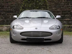 Silber Gebraucht 2003 Jaguar XKR Coupé | 39.999 €