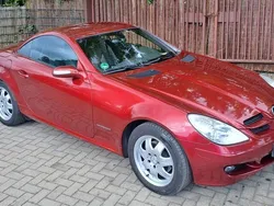 Rot Gebraucht 2005 Mercedes SLK200 Cabrio | 9.900 € (Teuer)
