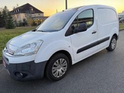 Weiß Gebraucht 2015 Citroën Berlingo Van / Kleinbus | 4.490 € (Guter Preis)