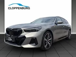 Grau Neu 2025 BMW i5 M Sport Limousine | 85.185 € (Teuer)