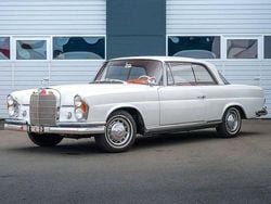 Weiß Gebraucht 1963 Mercedes 220 SE Coupé | 56.800 €