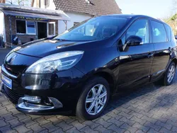 Sternenschwarz Gebraucht 2012 Renault Scénic III Dynamique Van / Kleinbus | 5.299 € (Fairer Preis)