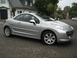 Silber Gebraucht 2009 Peugeot 207 CC Platinum Cabrio | 4.900 € (Fairer Preis)