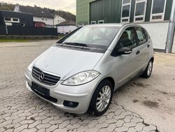 Silber Gebraucht 2005 Mercedes A180 Limousine | 2.199 € (Teuer)