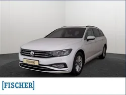Weiss Gebraucht 2022 VW Passat Business Kombi | 18.440 € (Guter Preis)