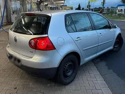 Silber Gebraucht 2007 VW Golf V Limousine | 2.350 € (Fairer Preis)