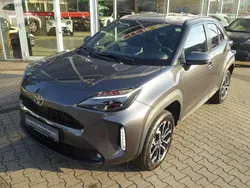 Marlingrau Gebraucht 2024 Toyota Yaris Cross SUV | 30.890 € (Teuer)