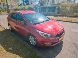 Rot Gebraucht 2013 Kia Ceed Sportswagon Kombi | 9.499 € (Fairer Preis)