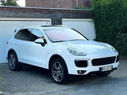 Weiß Gebraucht 2016 Porsche Cayenne SUV | 32.500 € (Fairer Preis)