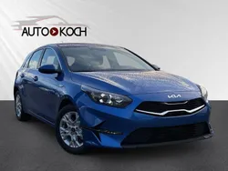 Blau Neu 2025 Kia Ceed Limousine | 23.990 € (Guter Preis)