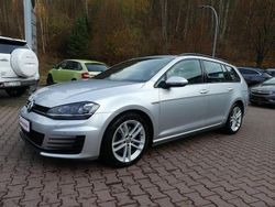 Silber Gebraucht 2016 VW Golf VII GTD Kombi | 15.990 € (Fairer Preis)