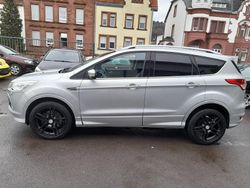 Grau Gebraucht 2014 Ford Kuga Titanium SUV | 10.000 € (Fairer Preis)
