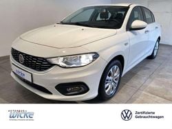 Weiß Gebraucht 2016 Fiat Tipo Easy Limousine | 8.480 € (Guter Preis)