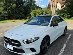 Weiß Gebraucht 2022 Mercedes A200 Night Limousine | 29.500 € (Fairer Preis)