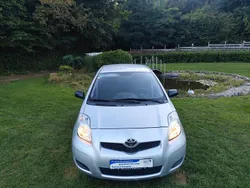 Silber Gebraucht 2009 Toyota Yaris Cool Kleinwagen | 4.999 € (Etwas zu teuer)
