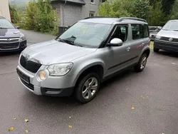 Silber Gebraucht 2011 Skoda Yeti Ambition SUV | 5.499 € (Guter Preis)