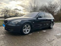 Blau Gebraucht 2010 BMW 550 Sport Line Kombi | 10.490 €