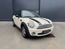 Weiß Gebraucht 2007 Mini Cooper Kleinwagen | 3.300 € (Etwas zu teuer)