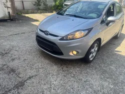Silber Gebraucht 2011 Ford Fiesta Titanium Kleinwagen | 4.000 € (Fairer Preis)