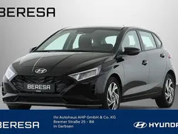 Schwarz Neu 2025 Hyundai i20 Trend Limousine | 19.980 € (Guter Preis)