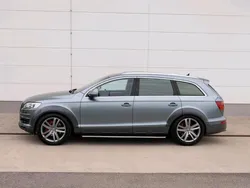 Grau Gebraucht 2007 Audi Q7 SUV | 10.999 € (Teuer)
