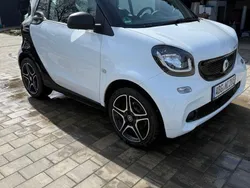 Weiß Gebraucht 2017 Smart ForTwo Electric Drive Coupé | 6.500 € (Fairer Preis)