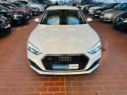Weiß Gebraucht 2020 Audi A5 Sportback Advanced Coupé | 37.300 € (Etwas zu teuer)