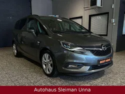 Grau Gebraucht 2016 Opel Zafira Active Van / Kleinbus | 12.990 € (Fairer Preis)