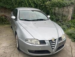 Silber Gebraucht 2004 Alfa Romeo GT Coupé | 1.200 €