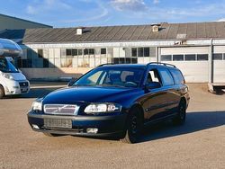 Blau Gebraucht 2001 Volvo V70 Kombi | 450 €