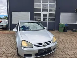 Reflexsilber Gebraucht 2004 VW Golf IV Sportline Kleinwagen | 1.200 € (Etwas zu teuer)