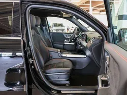 Schwarz / nachtschwarz Gebraucht 2025 Mercedes GLB200 Advanced Plus SUV | 49.990 € (Teuer)