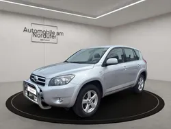 Grau Gebraucht 2009 Toyota RAV4 Sol SUV | 11.890 € (Teuer)