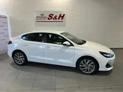 Polar white / sol Gebraucht 2020 Hyundai i30 Trend Limousine | 15.490 € (Fairer Preis)