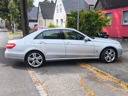 Silber Gebraucht 2012 Mercedes E200 Limousine | 9.900 € (Guter Preis)